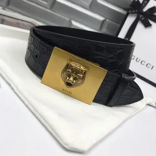 G*u*i s belte 1905bl0243