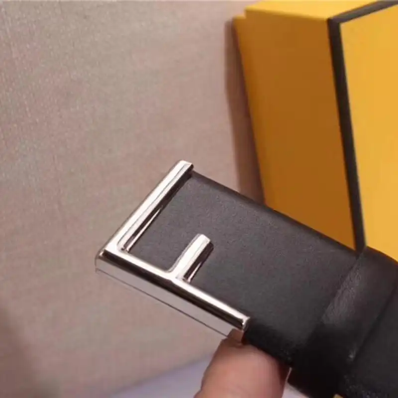 Fendi s Belte 1905BL0336