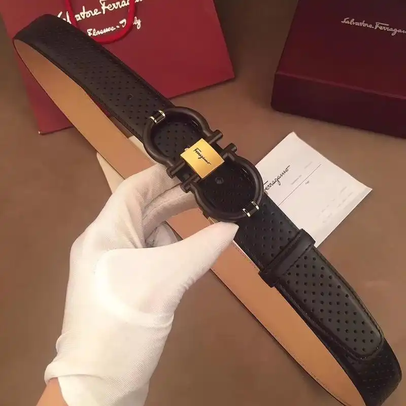 Salvatore Ferragamo s Belte 1905BL0381