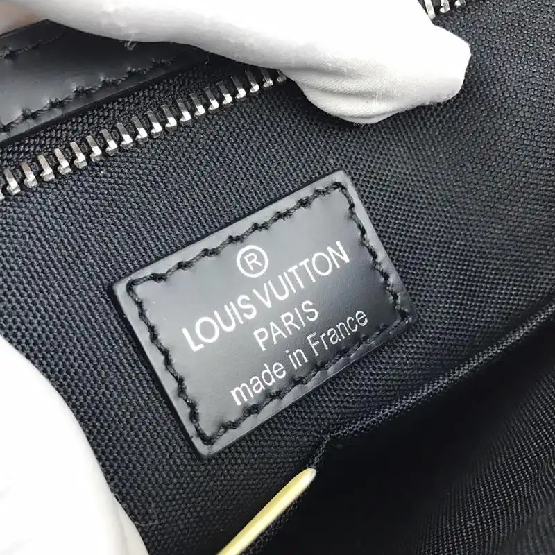 LV Bags 19B570133