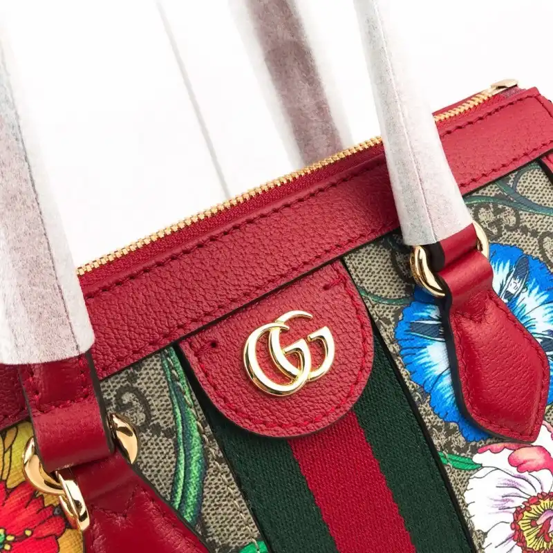 G*u*i bags 19b57g0071