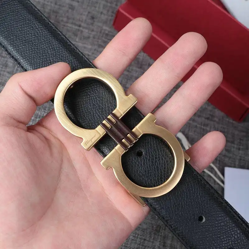 Salvatore Ferragamo s Belte 19xf0090