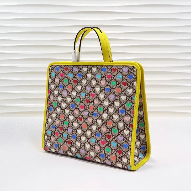 G*u*i bags 205b570018