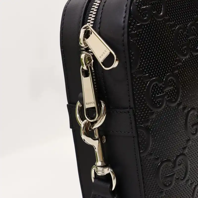 G*u*i s bags 2108dj0091