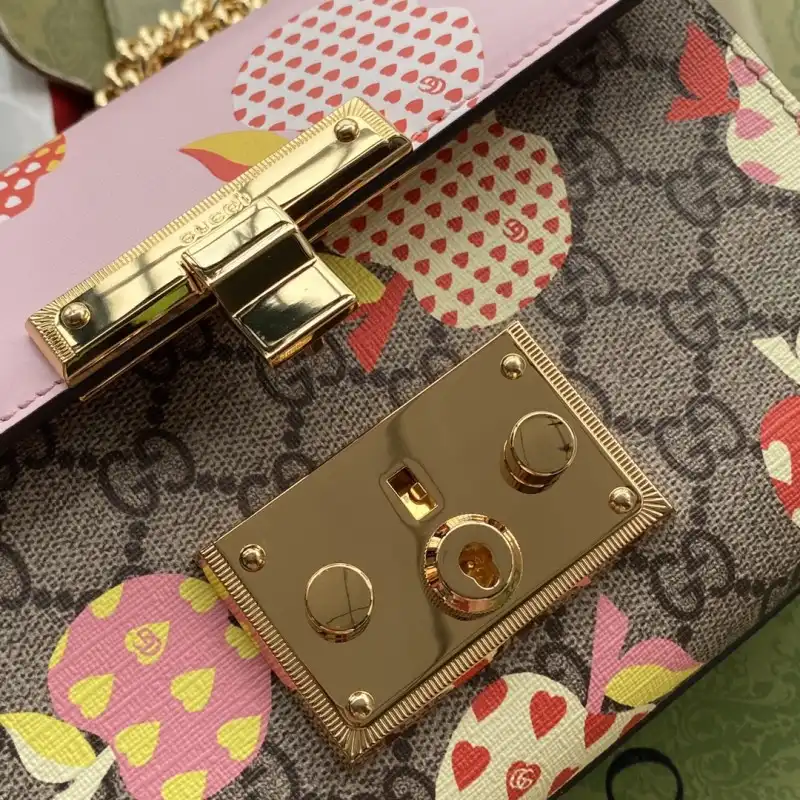 G*u*i s bags 2108ya0072