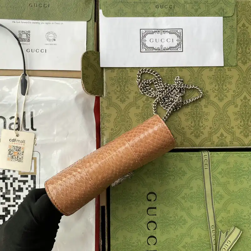 G*u*i bag 2109ya0220