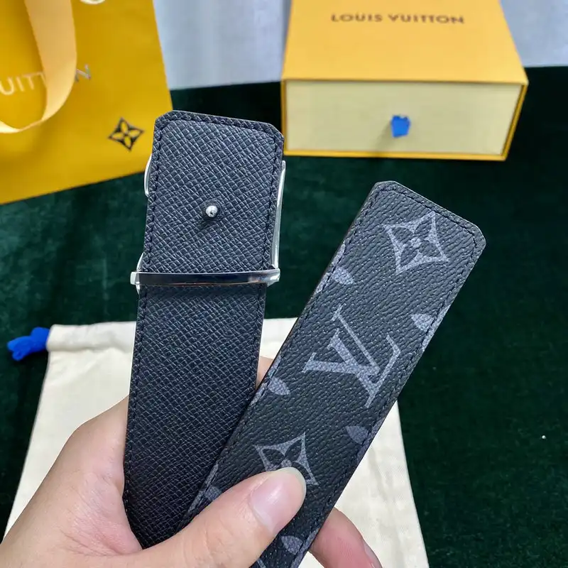LV Belts 2111XA0016