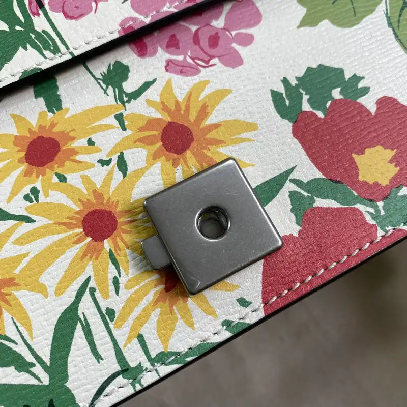 G*u*i bag 2112ya0082