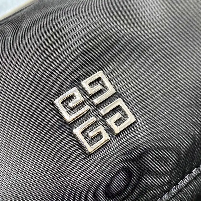 Givenchy Bag 2209SW0073