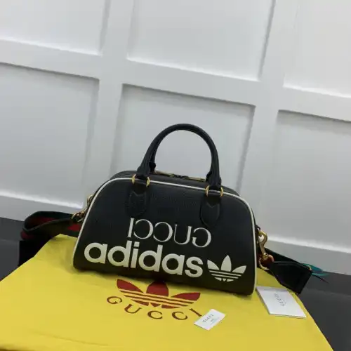 G*u*i bag 2210ya0145