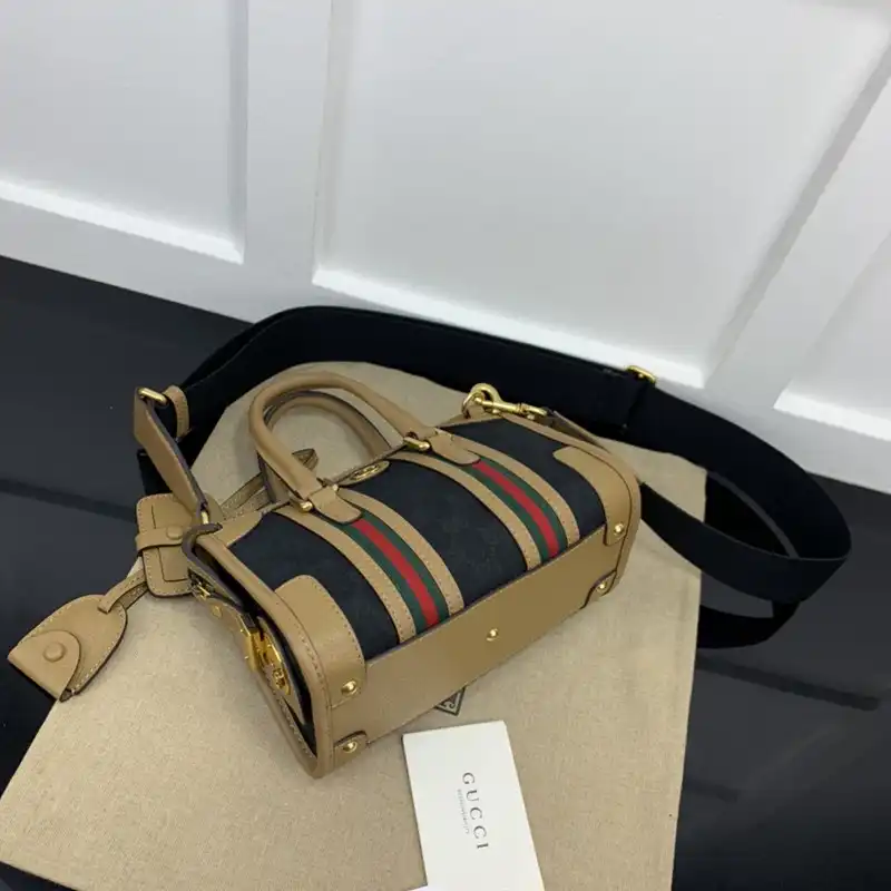 G*u*i bag 2211ya0019