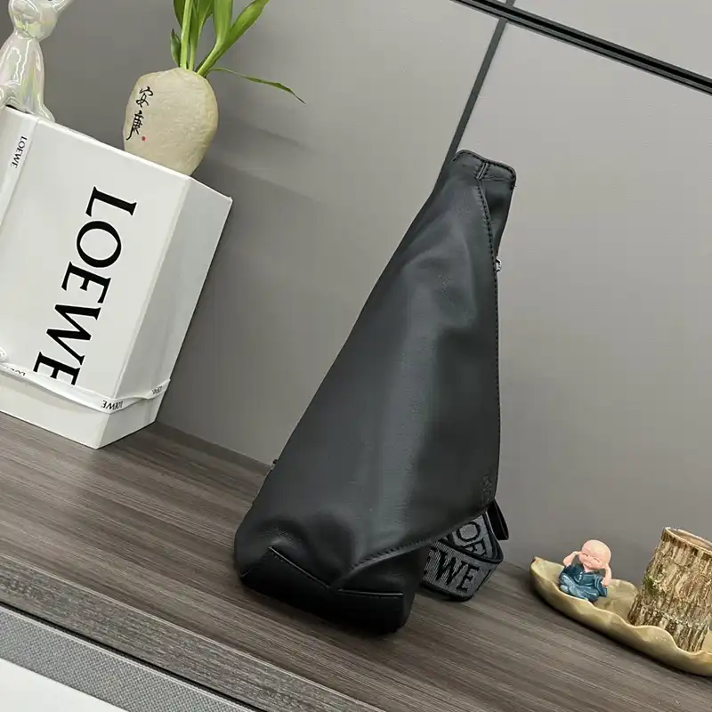 Loewe Bags 2404YA0082