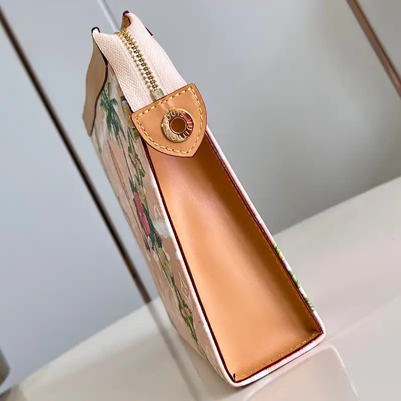 G*u*i bags 2407ya0020