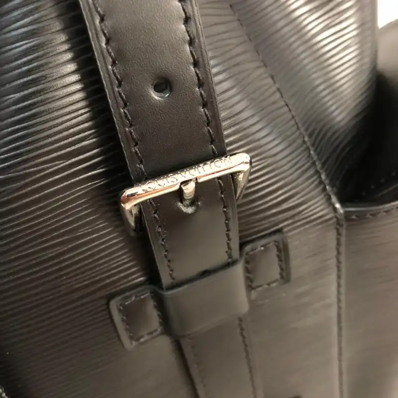 LV Bags 19T1L0689