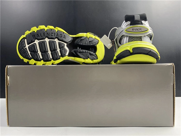 ModernLook BLCG TRACK TRAINER GREY AND YELLOW 542023 W1GC1 4531