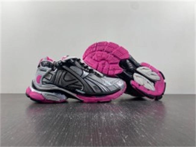 Balenciaga 7.5  772774-W3RBW- UrbanStyle 4350