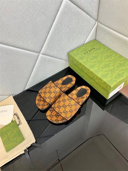 Gocci Slipper Cozy 5756