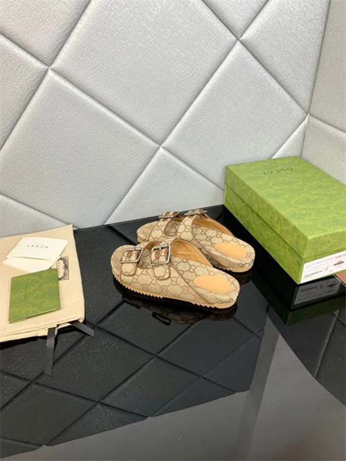 Comfortable Gocci Slipper 5738