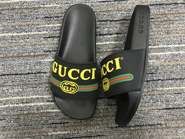 G*u*i slide durable 448