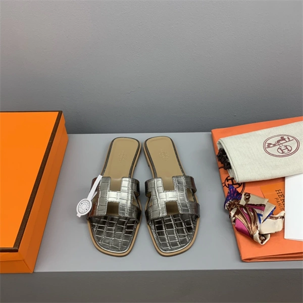 H Slipper Refined 2328