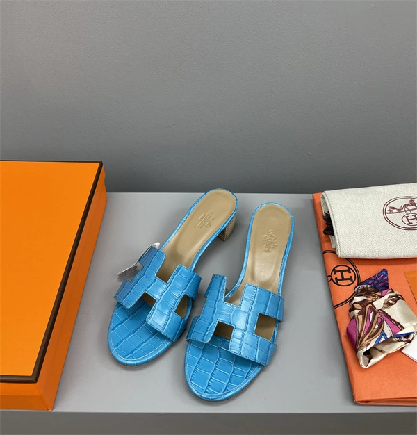 Timeless H Slipper 2385