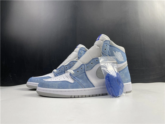 Sustainable Jordan1 Retro Hyper Royal Smoke Grey 555088- 3603