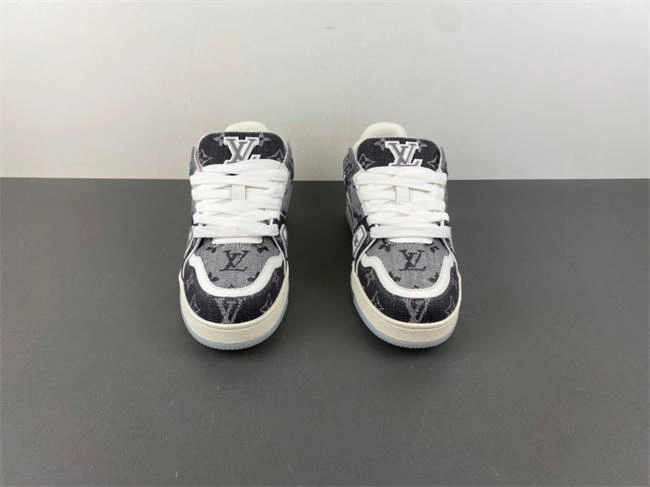 FreshLook Louis Vuitton LV trainer 1652