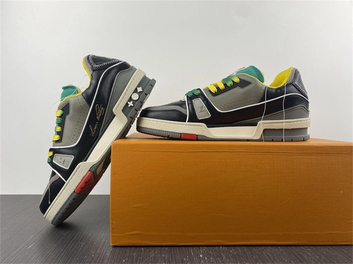 ModernLook Luis Vitton Trainer Green SS21 1A8QA 2146