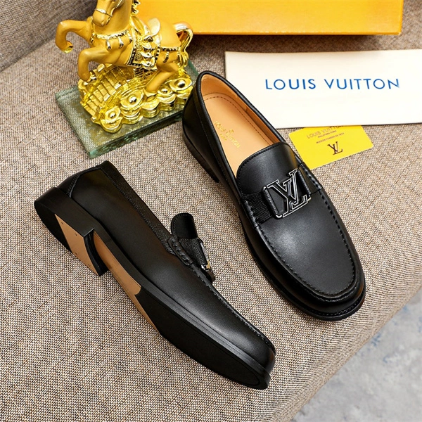 Supportive Lv Loafer 1898