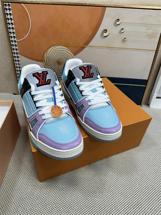 Trendsetting Lv Trainer Sneaker 2021