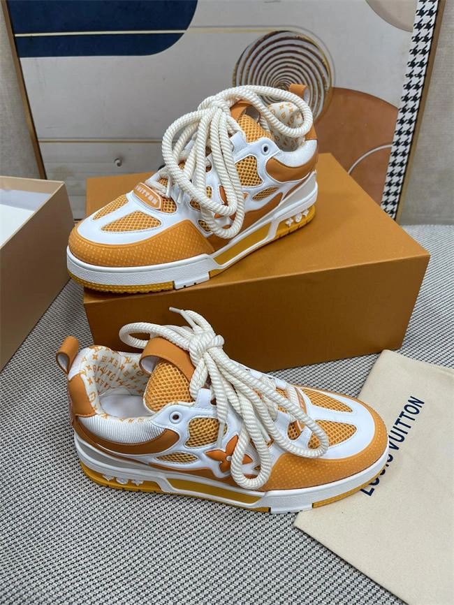 Lv Trainer Sneaker Sporty 2033