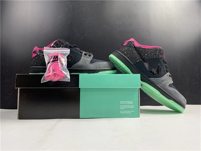 OdorResistant Nike Dunk SB Low Premier Northern Lights 724183- 4929