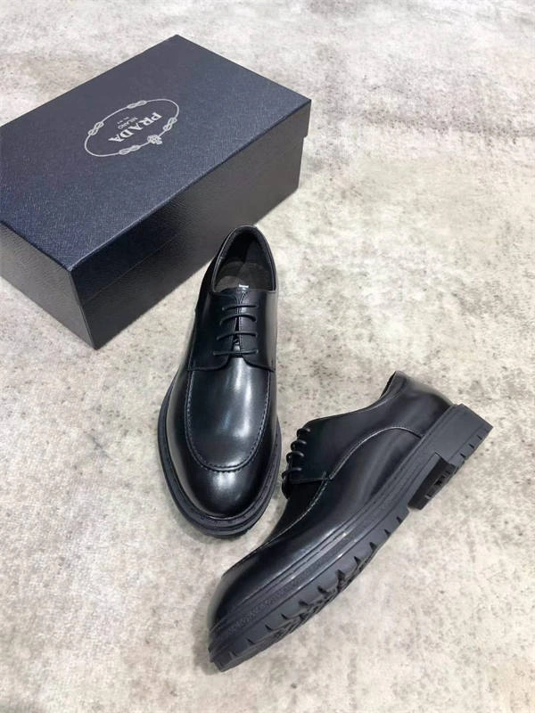 PRADA WeatherProof 3238