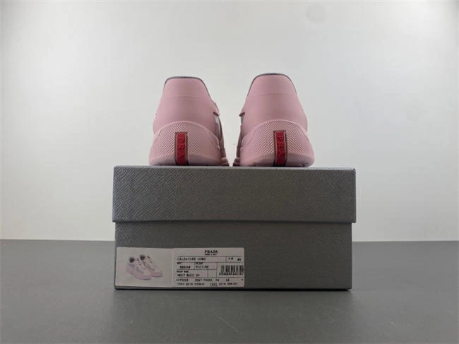 Sophisticated Prada America 3189