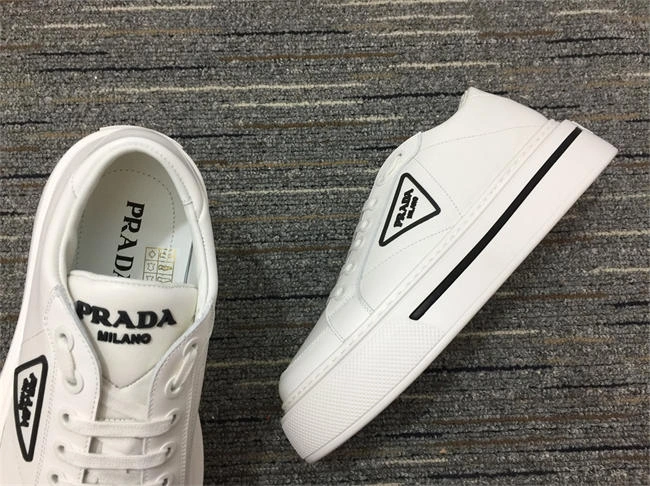 Prada Leather Sneaker Premium 3323
