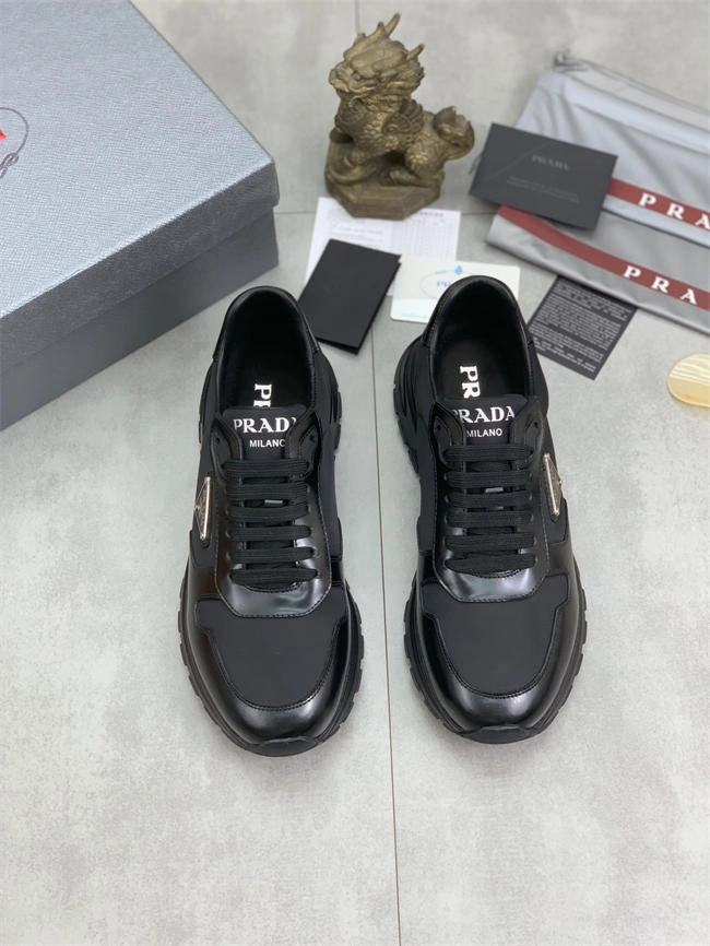 Prada Runner Sneaker Elegant 3201